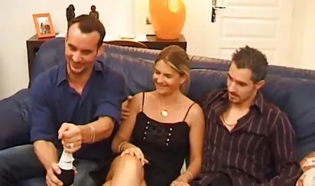 Kara Brett breitet einen Pussy deutsche gratis erotikfilme Hoo aus