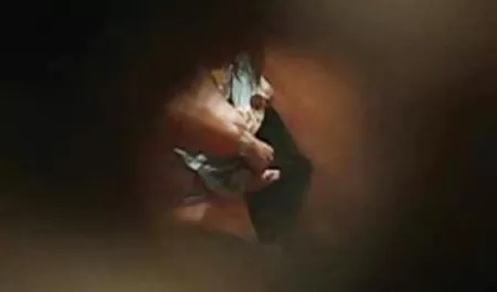 Mädchen nimmt sich 2 kostenfreie deutsche erotikfilme