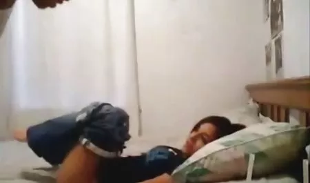 Stieftochter beim Masturbieren erwischt deutsche erotik filme