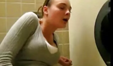 - Sexy Latina beim Studieren gefickt deutschsprachige erotikfilme
